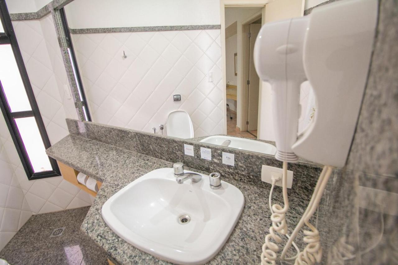 Flat Completo No Centro De Araxa - 901 Apartment Bagian luar foto