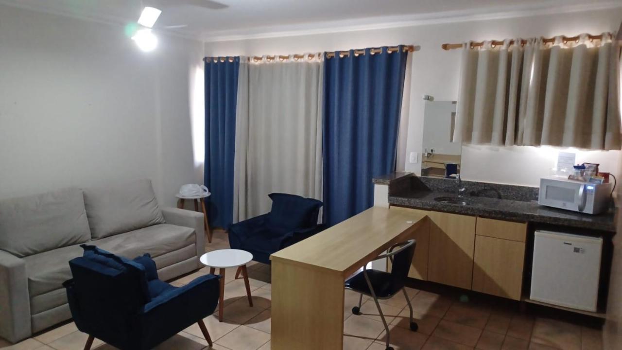 Flat Completo No Centro De Araxa - 901 Apartment Bagian luar foto
